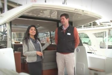 Motorboat Jeanneau NC 11 with Pacific Yachting