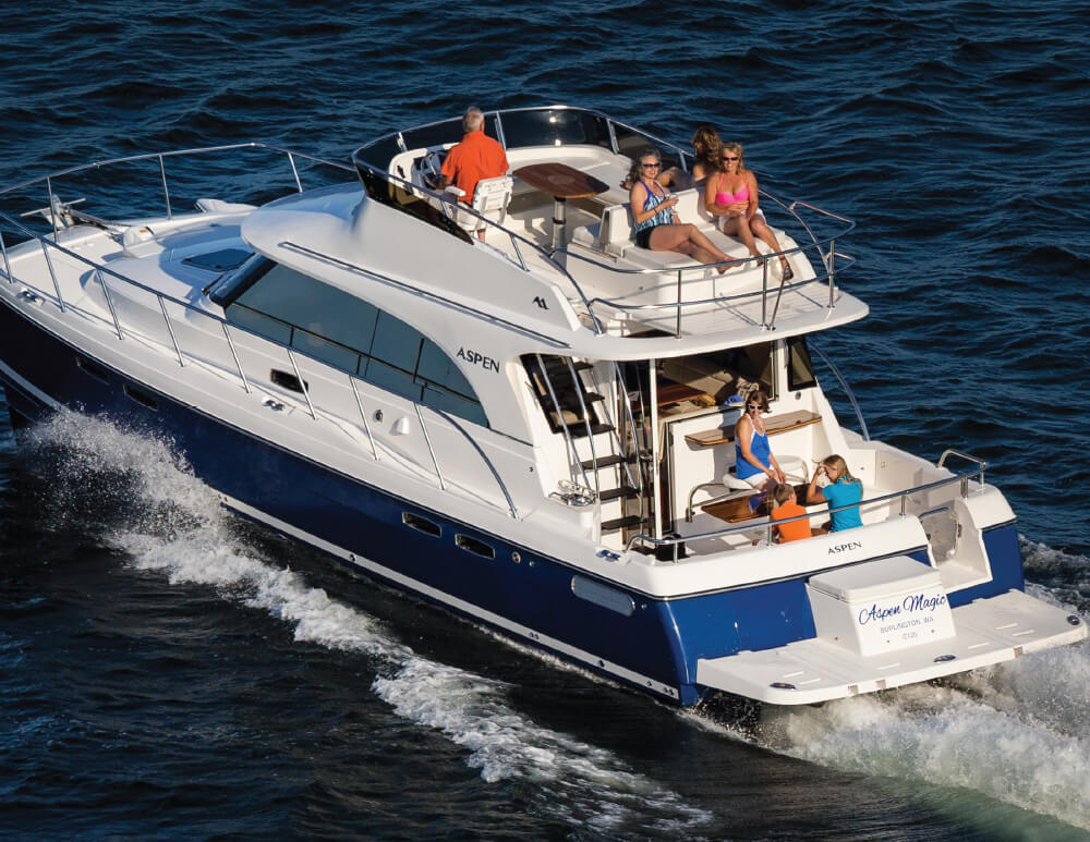 Aspen C120 Flybridge - Pacific Yachting