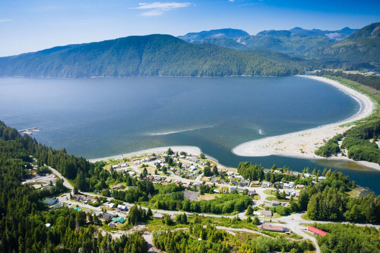 Port Renfew Pacific Yachting