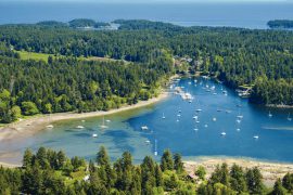 Degnen bay is worth the stop when transiting Gabriola Passage. Credit: Kevin Oke.